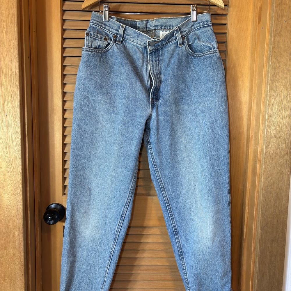 Levi's 550 Relaxed Fit Tapered Leg Jeans